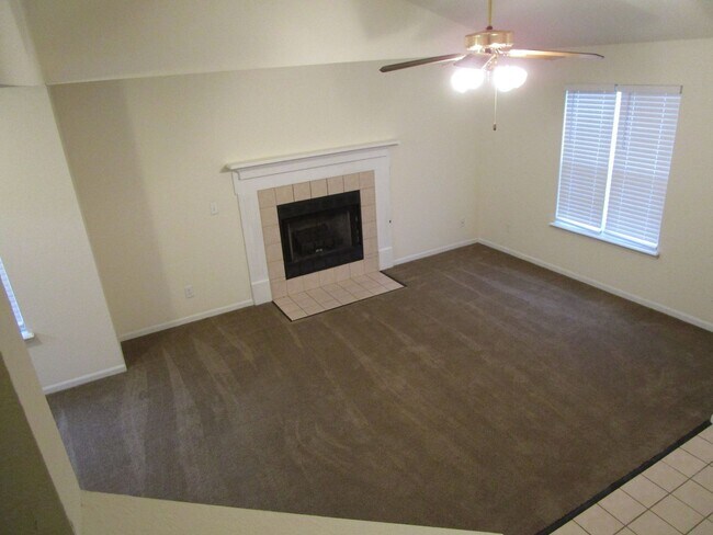 Building Photo - 4404-4404 W Jeana Ct