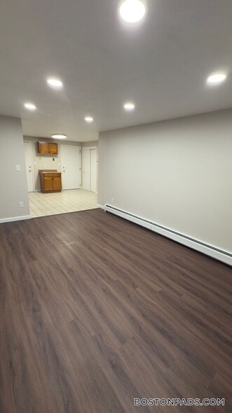 Building Photo - 27 Ridgewood Ln