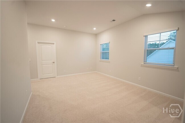 Building Photo - 46 Blues Dr