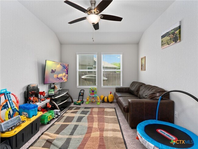 Building Photo - 597 Summersweet Rd