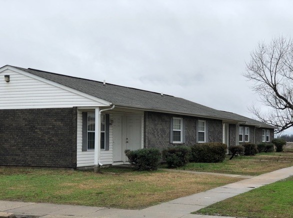 Primary Photo - Cleveland Apartments