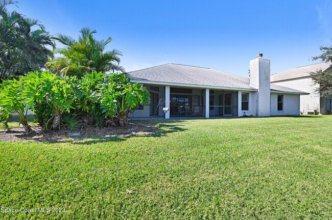 Building Photo - 3643 Bluefield Ave