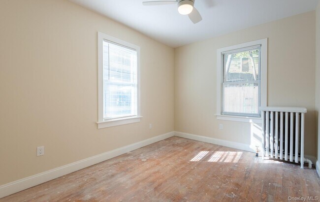 Building Photo - 46 Continental Pl