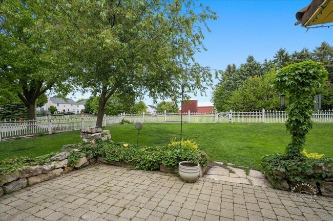 Building Photo - 343 Diane Ct