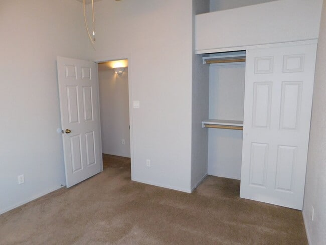 Building Photo - 3 BED 2 BATH IN YUMA EAST!