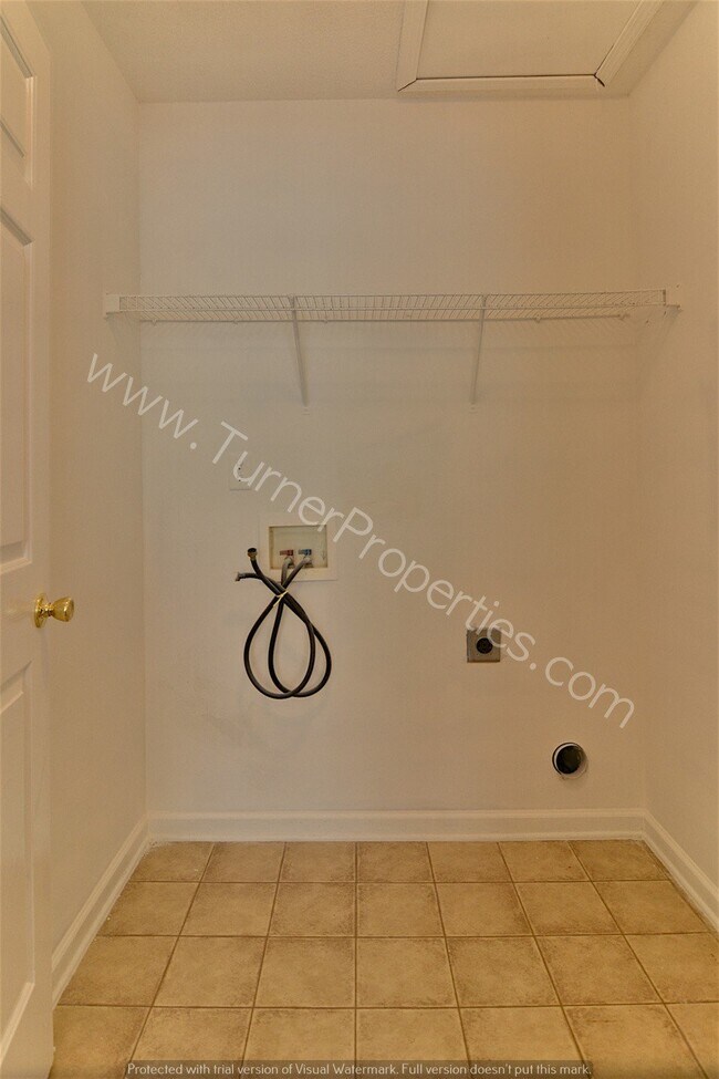 Building Photo - 119 Linville Ct, Lexington, SC 29073