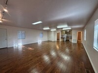 Building Photo - 75 E 800 S