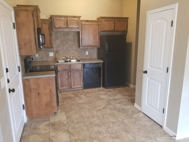 Building Photo - 4302 Hunters Pl Dr