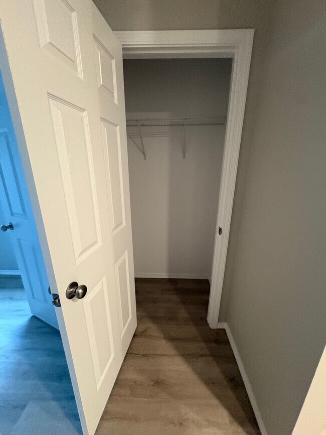 Building Photo - 2490 548th Rd