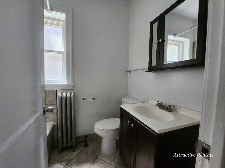 Building Photo - 5350 W Division St