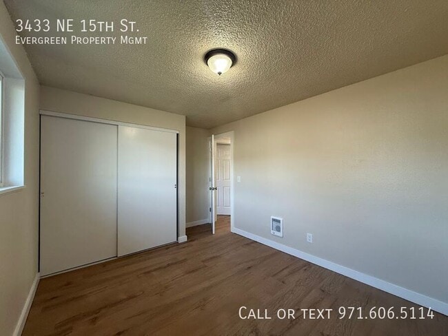 Building Photo - 3433 NE 15th St