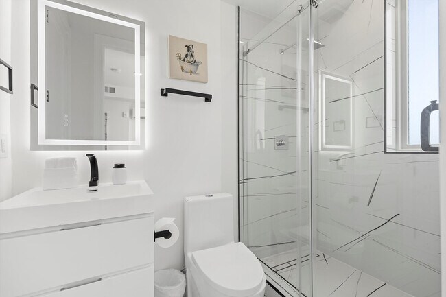 Building Photo - 1726 H St NE