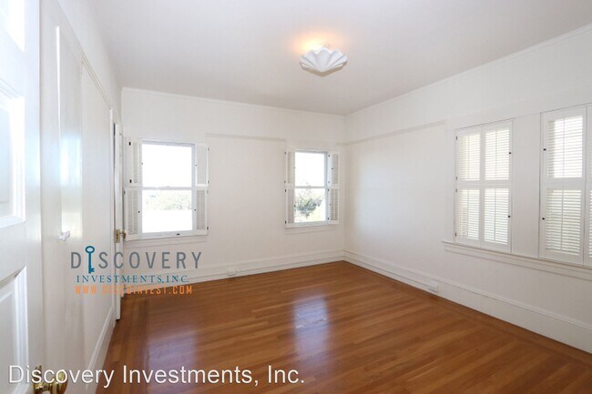 Building Photo - 4 br, 2.5 bath House - 532 Magnolia Avenue