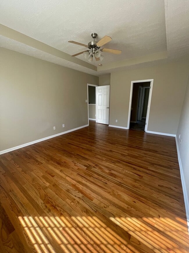Building Photo - Charming Mountain Retreat in Seymour, TN!