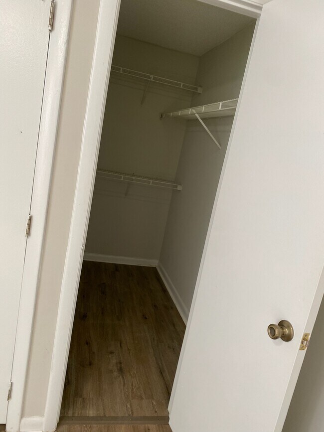 Building Photo - 1241 University Ct