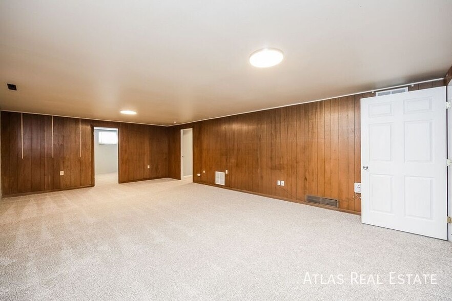 Building Photo - 2106 Glenn Summer Rd