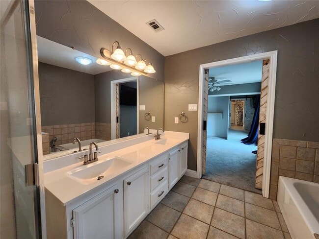 Building Photo - 1029 Wakefield Dr