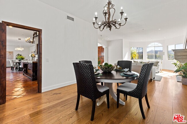 Building Photo - 13045 Ripple Creek Ln