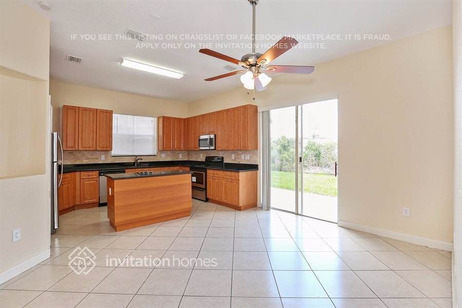 Building Photo - 18273 NW 89th Ave