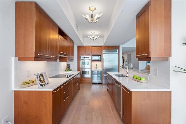 Building Photo - 333 Las Olas Way