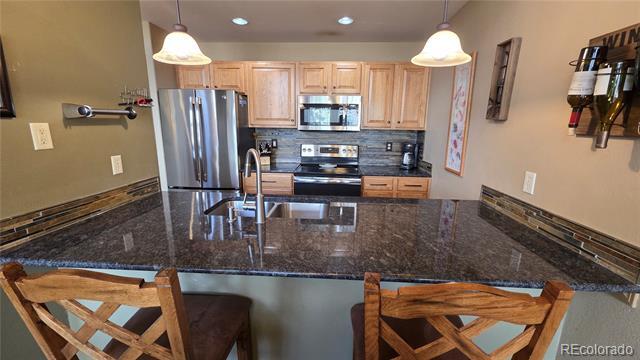Building Photo - 720 Lakepoint Dr