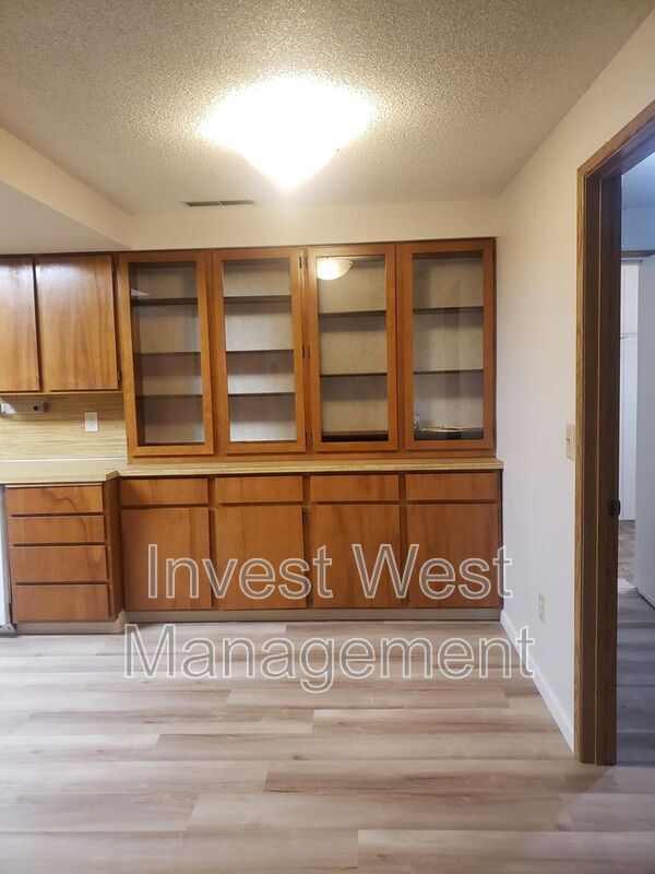 Building Photo - 1714 SE 145th Ct