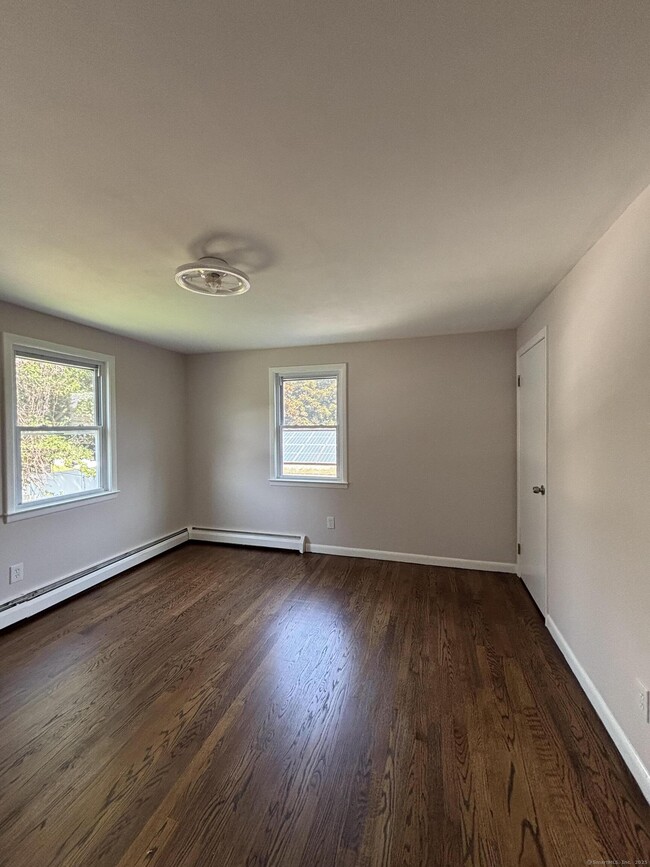 Building Photo - 337 Wiklund Ave