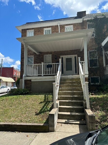 Primary Photo - 719 N Rosedale St