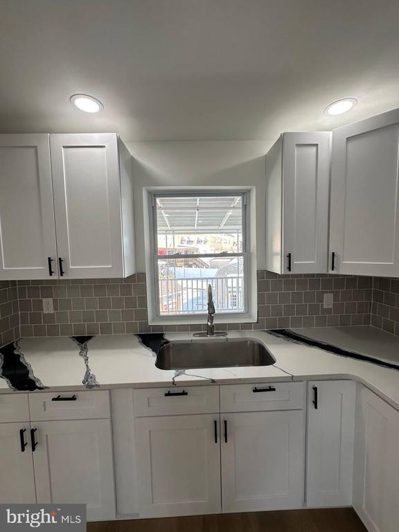 Building Photo - 3125 Belgreen Terrace