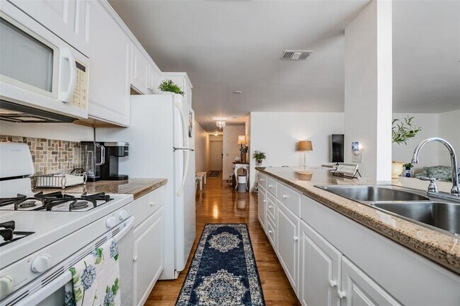 Building Photo - 5521 80th St N