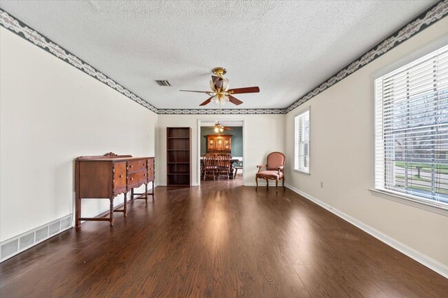 Building Photo - 676 Hermitage Trail