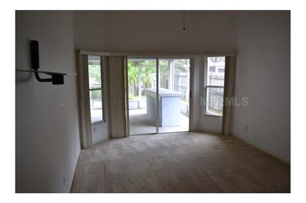 Building Photo - 2216 Kenwick Dr