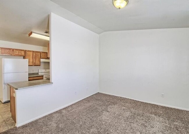 Building Photo - 3 Bed 2 Bath Townhome in Orchard Mesa