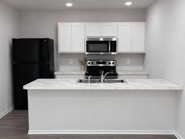 Building Photo - 3518 Silver Springs Court