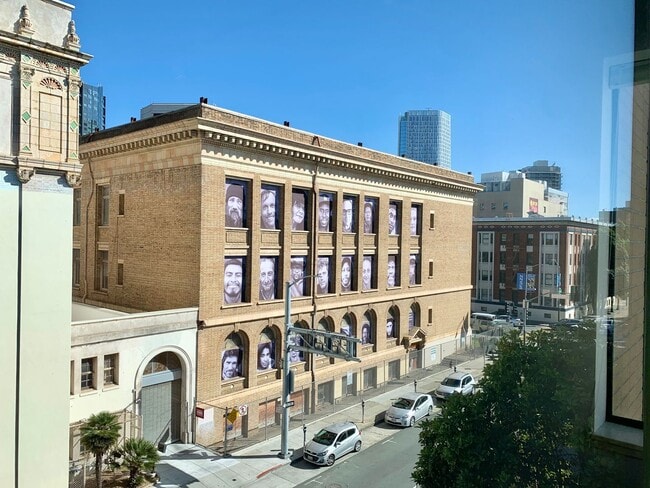Building Photo - Chic 1BD/1BA in the Heart of Hayes Valley!...