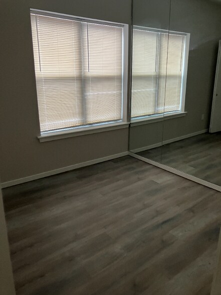 Building Photo - 56 Atwood St