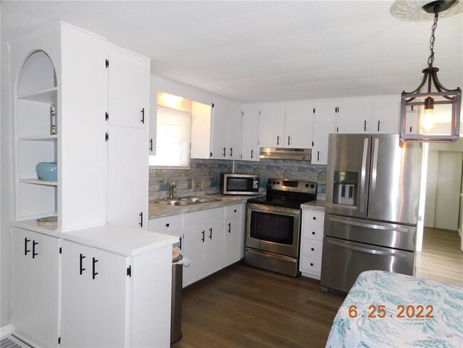 Building Photo - 3111 Dorothy Pl