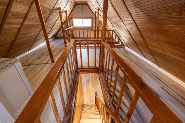 Building Photo - 2242 Deep Creek Dr