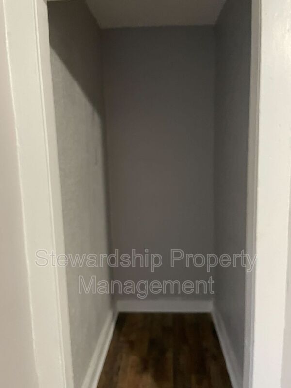 Building Photo - 508 Tremont Ave SW