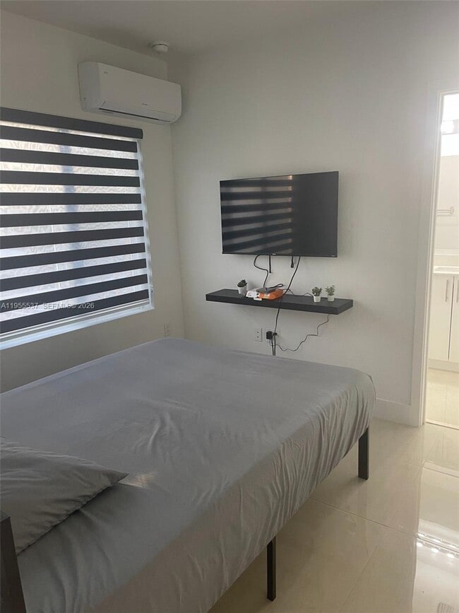 Building Photo - 25854 SW 144th Ct