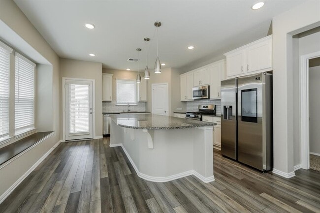 Building Photo - 29884 Dovetail Blf Ln