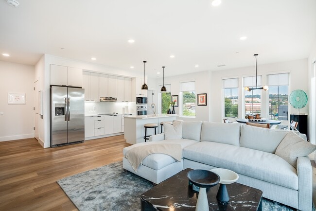 Building Photo - Water Street Lofts