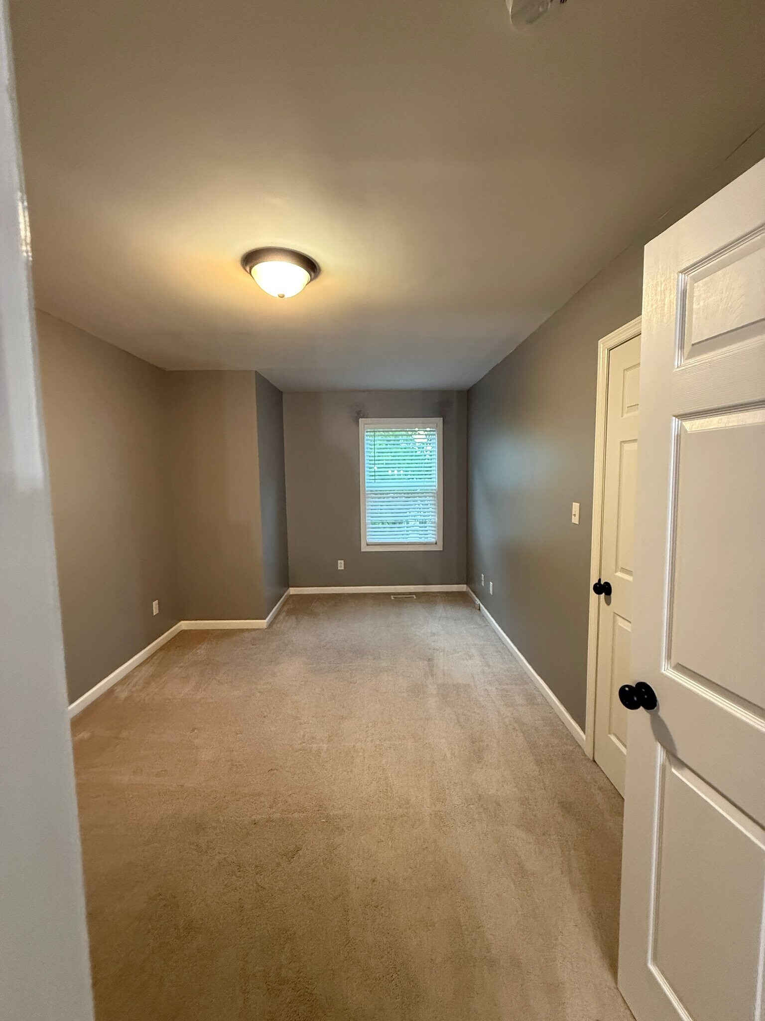 Building Photo - 135 Hogan Rd