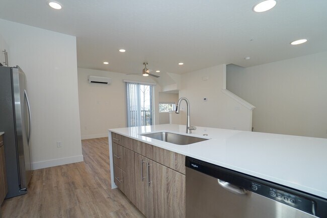 Building Photo - 4622 N Iota Ln