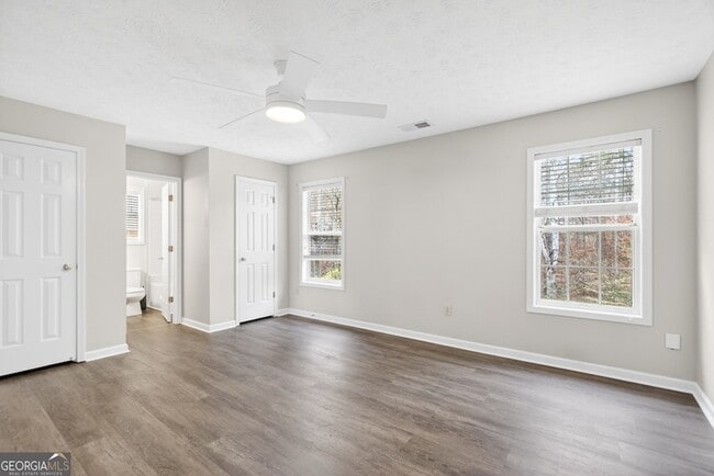 Building Photo - 5205 Maltdie Ct NE