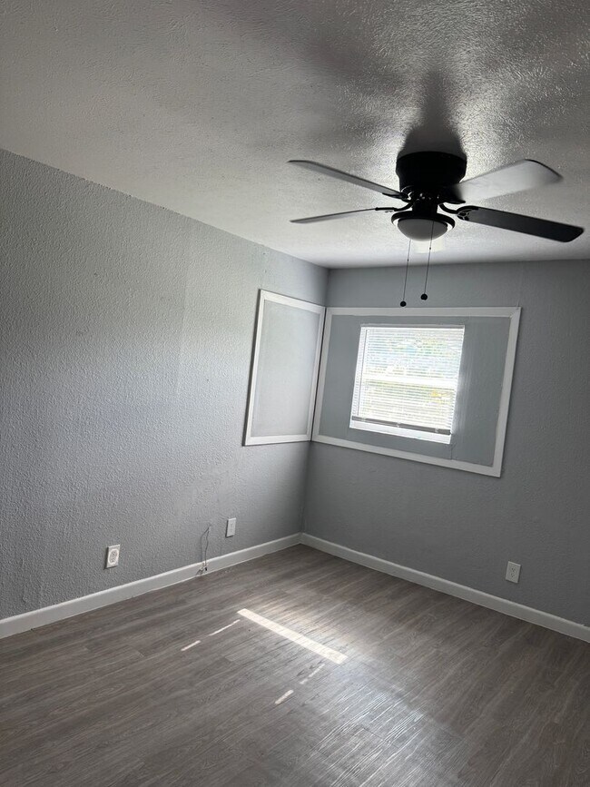 Building Photo - House for rent in Richland hills