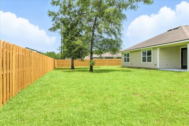 Building Photo - 18 E Sycamore Trl
