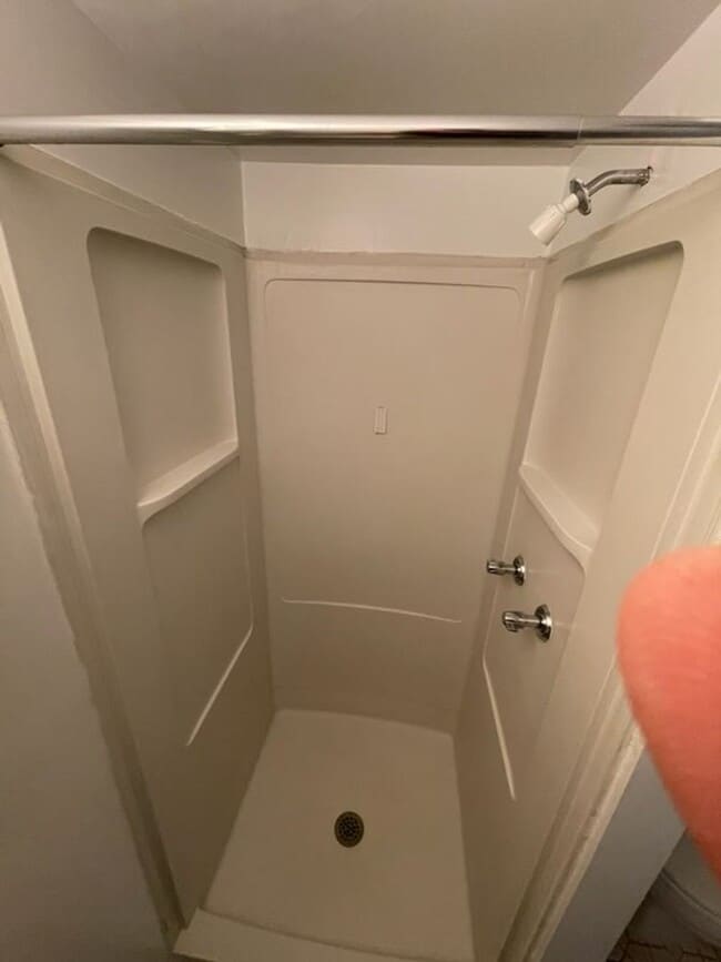 Building Photo - Georgetown Row Home For Rent!