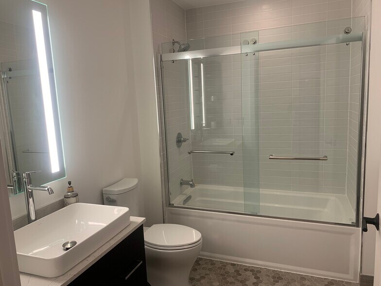 bathroom - 70 N St SE