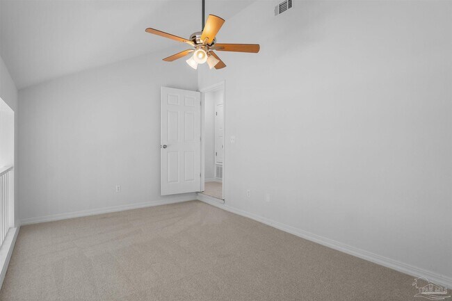 Building Photo - 1356 Redwood Ln